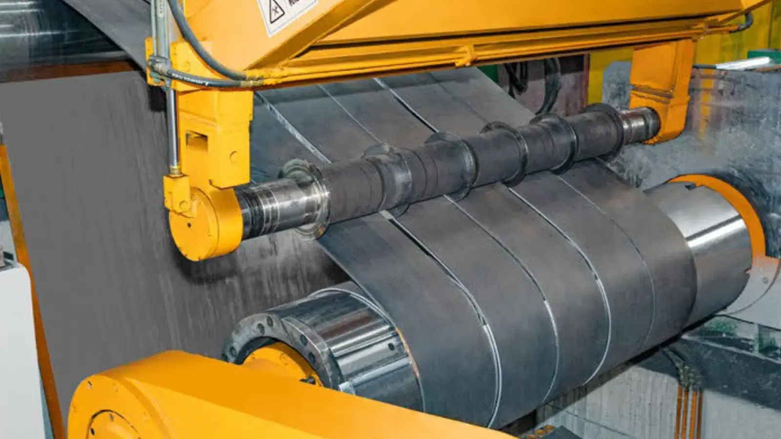 Dây chuyền xẻ tấm dày 14mm × 2000mm — dao kép